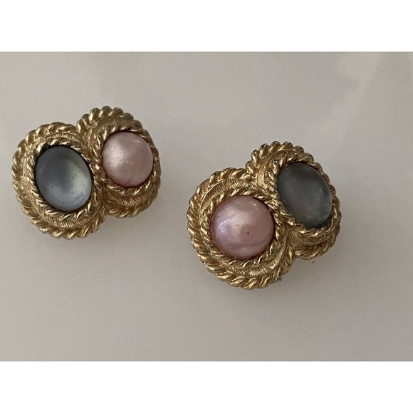Vintage MCM Gold Tone Pink and Blue Clip On Earrings Sarah Coventry 1" Classic - Picture 16 of 16